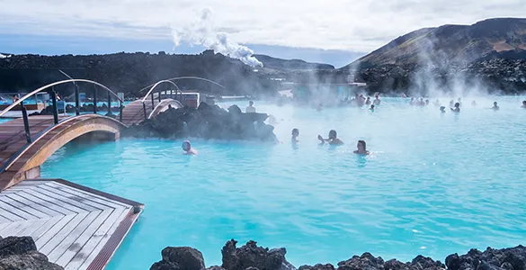 top-reykjavik-experiences-best-tours-&-tips-for-winter-travel-mid-content-5